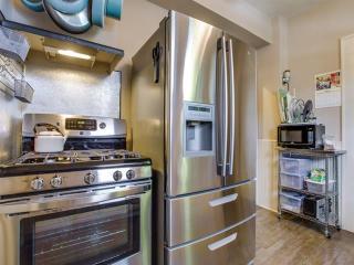 3015 Wycliff Ave, Dallas TX  75219-2654 exterior