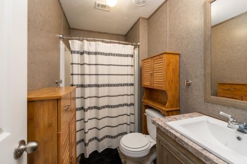 169 Beethoven Cir, Defuniak Springs FL 32433-5255 exterior