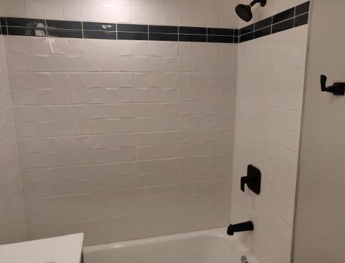 10814 Eberhart Ave, Chicago IL 60637-2403 exterior