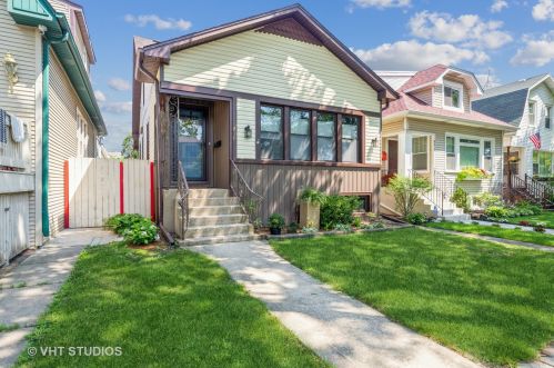 6816 Palatine Ave, Chicago, IL 60631-2111