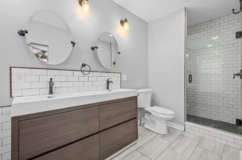 86 44 St, Pittsburgh PA 15201-1711 exterior