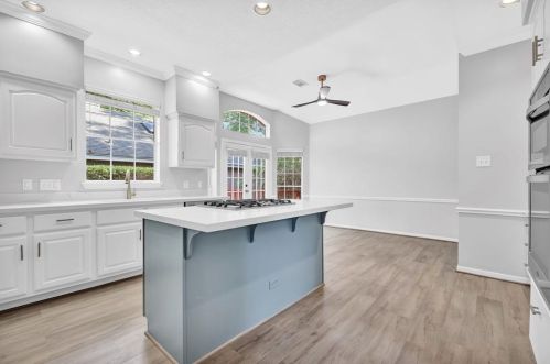 3326 Redwood Lake Dr, Humble TX exterior