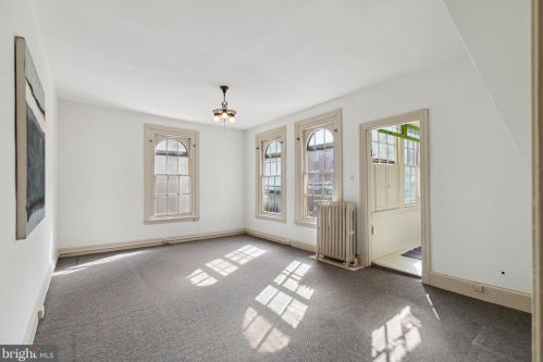 601 18 St, Philadelphia PA 19140-1013 exterior