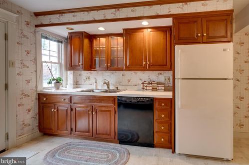 823 Helen Ave, Lancaster PA 17601-4508 exterior