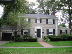 45 Wyman St, Newton, MA 02468-1516