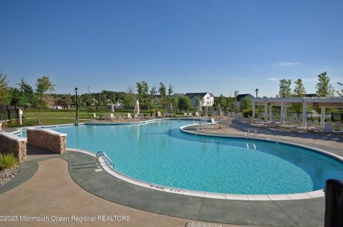 17 Spencer Dr, Jackson Twp NJ  08527-4389 exterior