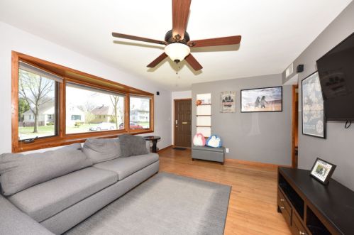 3049 83rd St, Milwaukee WI  53219-2715 exterior