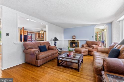 614 Meadowvale Ln, Media PA 19063-5015 exterior