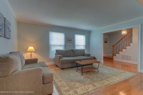 208 New York Ave, Point Pleasant Beach NJ 08742-3337 exterior