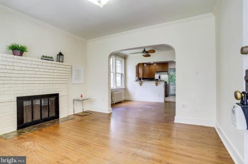 1801 Commonwealth Ave, Alexandria VA 22301-1403 exterior