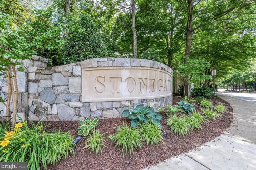 2356 Garnett Dr, Alexandria, VA 22311-4919