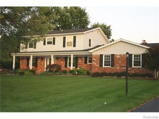 4675 Kenicott Trl, Brighton Twp, MI 48114-9072