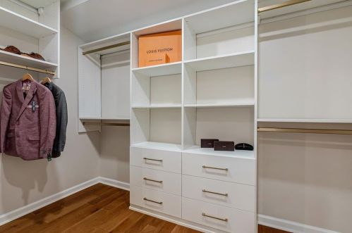 620 Colebrook Ct, Atlanta GA  30327-4710 exterior