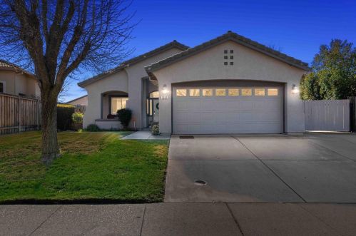 1391 Kerslake Cir, Folsom, CA 95630-8460