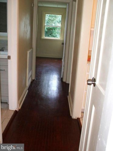 242 Avon Rd, Chester PA 19015-3308 exterior