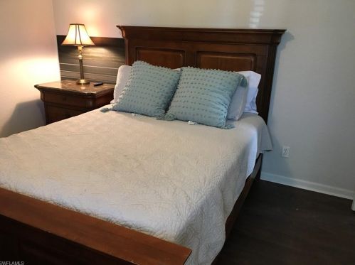 1725 Jamesport Dr, Fort Pierce FL 34953-4355 exterior