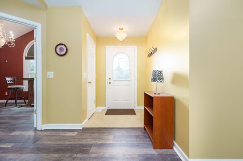 32282 Pinedale Ln, Gobles, MI 49055-8211