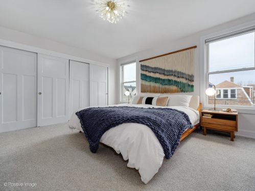 3425 Dickens Ave, Chicago IL 60647-3714 exterior