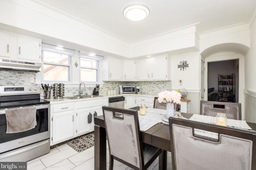 501 West Ave, New Castle DE 19720-5953 exterior