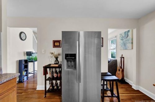 218 Alexander Rd, New Britain CT 06053-1060 exterior