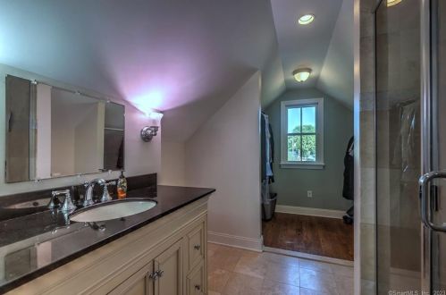 47 Chester St, Milford CT 06460-7421 exterior