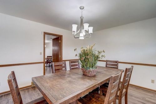 6441 Alberta Ct, Milwaukee WI  53217-4018 exterior