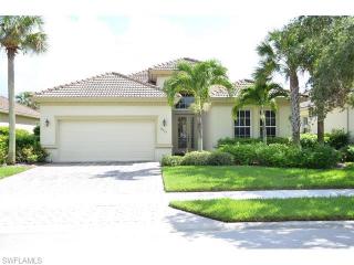 8327 Valiant Dr, Naples, FL 34104-6676