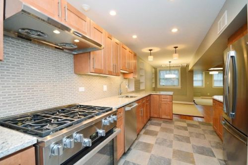 1318 Thorndale Ave, Chicago IL 60631-2287 exterior