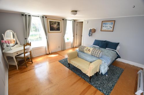 514 Kalamazoo St, Paw Paw MI 49079-1130 exterior