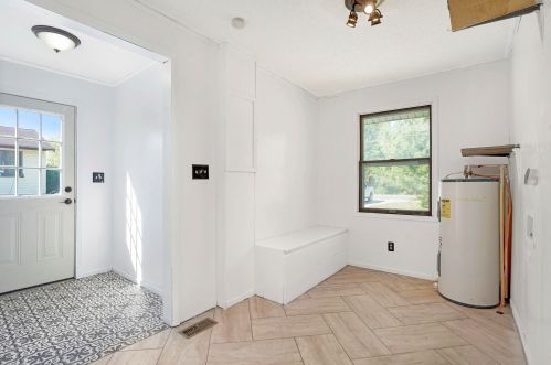 4090 Whitehall Rd, Meskegon MI 49445-1358 exterior