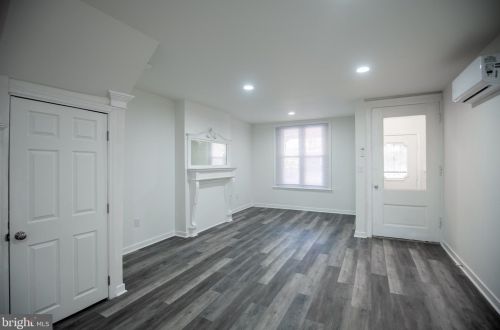 5148 Hazel Ave, Philadelphia PA 19143-1526 exterior