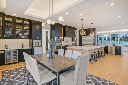 1520 Brookhaven Dr, Mc Lean VA  22101-4127 exterior