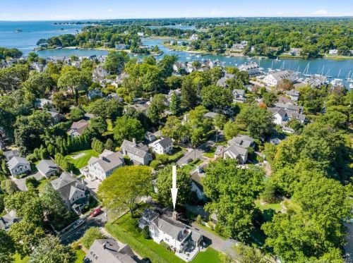 21 Crockett St, Norwalk CT exterior