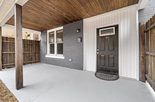 5444 Kincaid St, Pittsburgh, PA 15206-2856