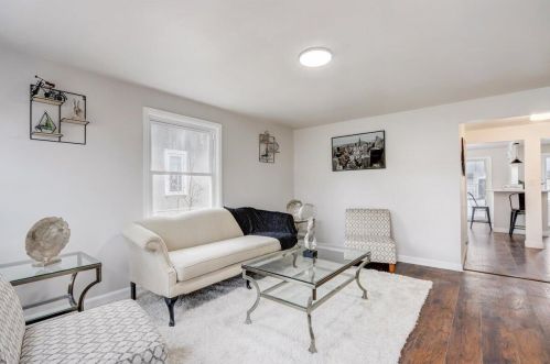 5713 38th St, Milwaukee WI  53209-0037 exterior