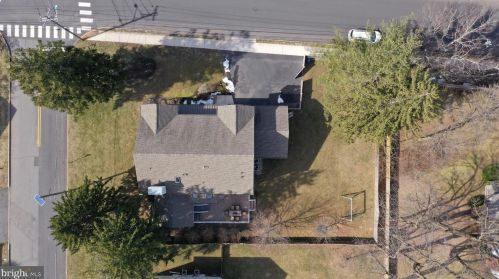 87 Leavitt Ln, Princeton NJ 08540-3921 exterior