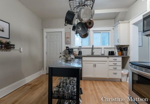 1849 Cherry St, Meskegon MI  49441-1013 exterior