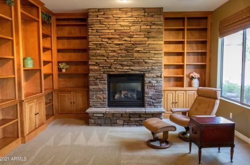 1899 Kaibab Dr, Chandler AZ  85249-3366 exterior