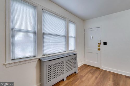 5228 4 St, Washington DC 20003-3481 exterior