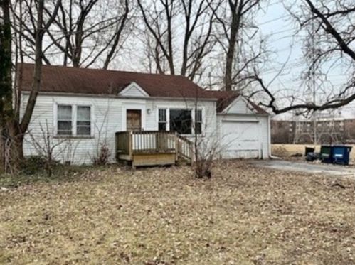 826 Indiana St, Elmhurst, IL 60126-1345