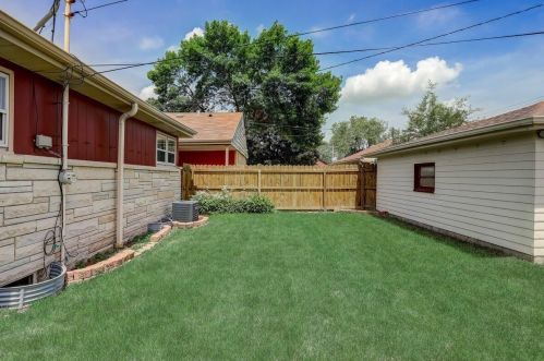 4272 72nd St, Milwaukee WI  53216-1038 exterior