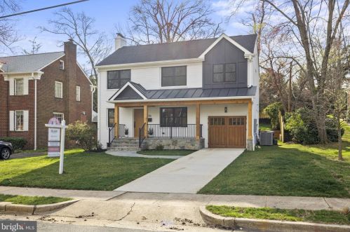 2706 Valley Dr, Alexandria VA  22302-2845 exterior