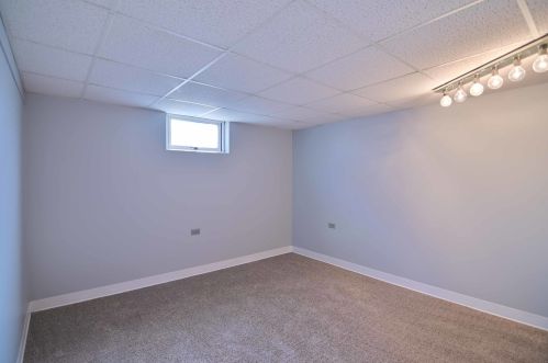 2716 Florida Ave, Waukegan IL 60087-4536 exterior