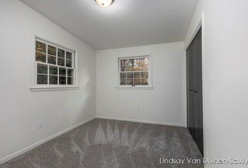 2246 Holliday Dr, Wyoming MI  49519-4238 exterior