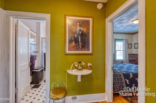 1824 Godwin Ave, Grand Rapids MI 49507-2673 exterior