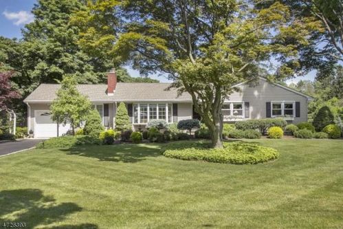 96 Fairmount Ave, Chester, NJ 07930-2612