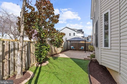 2415 2nd St, Arlington VA  22204-2011 exterior