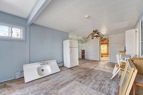 302 4 Ave, Belmar NJ 07719-2155 exterior