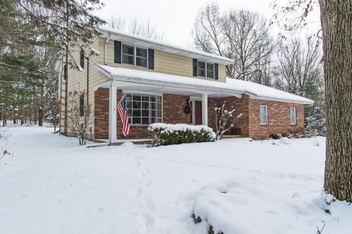 2910 5th St, Kalamazoo, MI 49009-8589