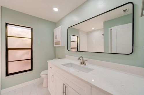 5012 Barrowe Dr, Tampa FL 33624-2593 exterior